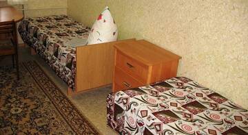 Фото номера Четырехместный с общей ванной Гостиница Мелиоратор г. Ярославль 4
